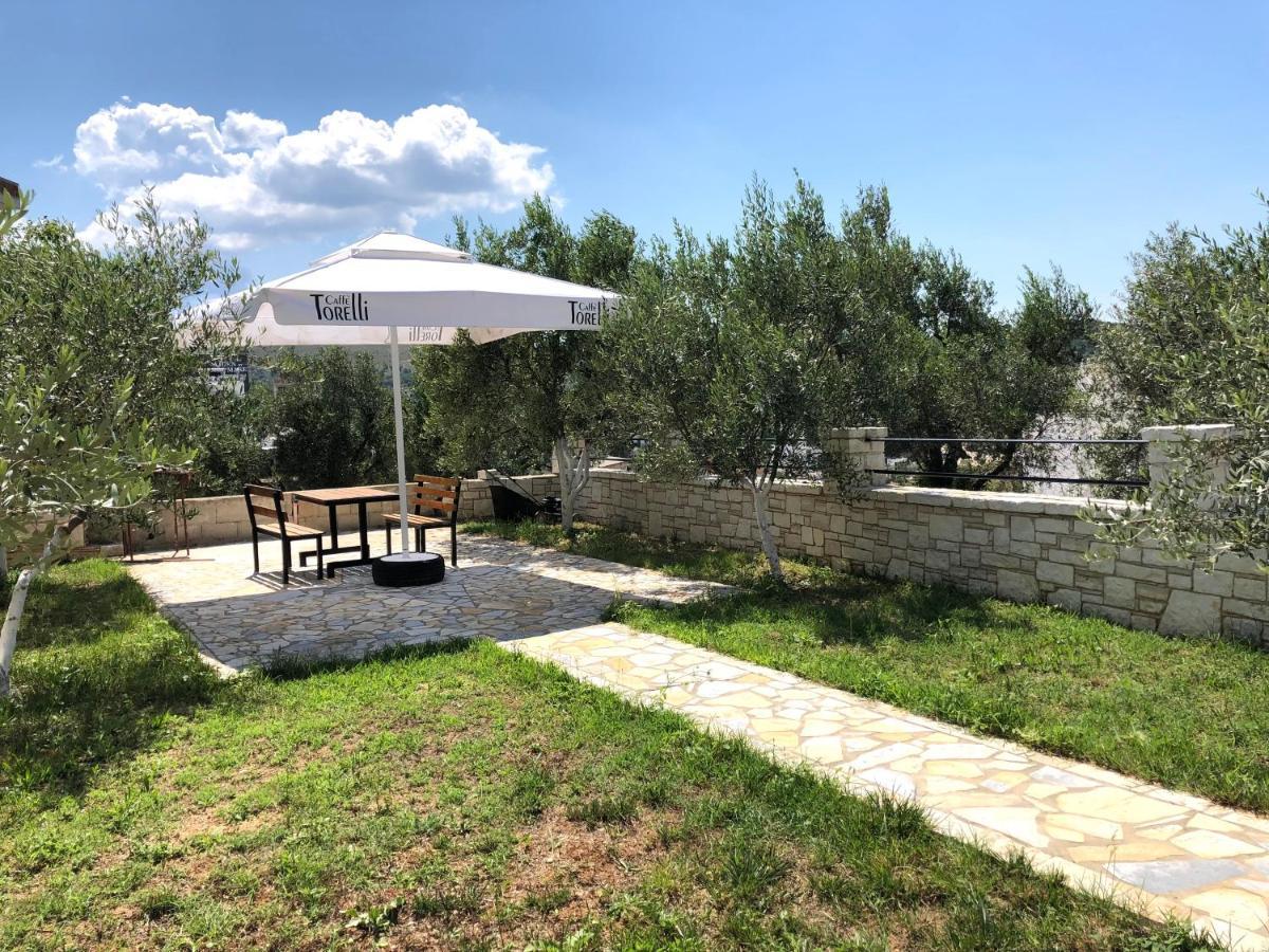 Vila Bexheti Ksamil Exteriör bild