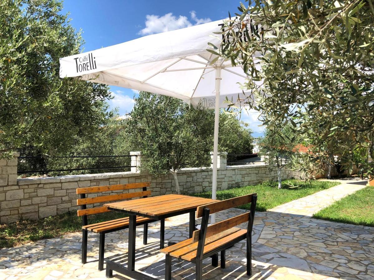 Vila Bexheti Ksamil Exteriör bild